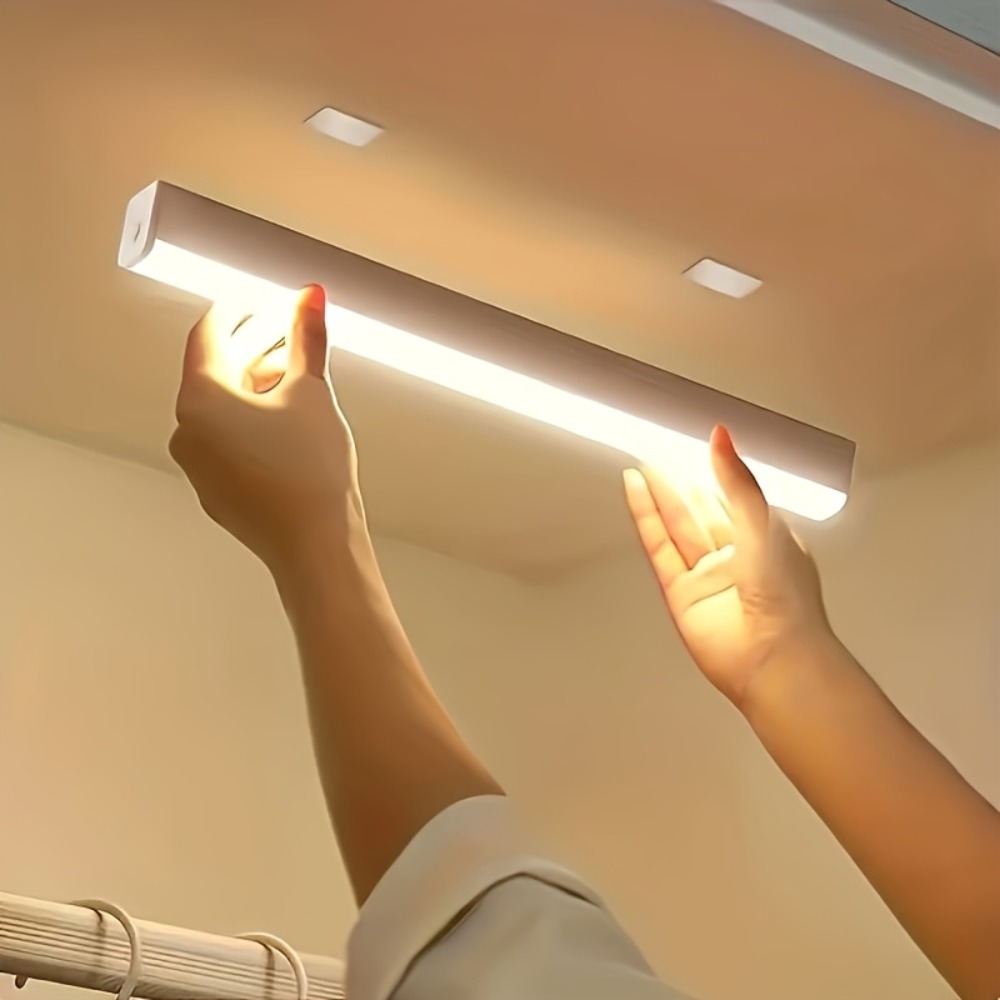Wireless LED Strip Lights with - Commercial Kitchen Lighting recensione e prezzo